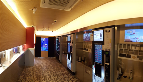 무인카페 내부, 머신들로 가득 차있는 모습