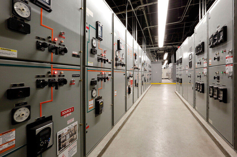 에퀴닉스는 이미 일부 지역 IBX에 수소연료전지를 적용한 바 있다.