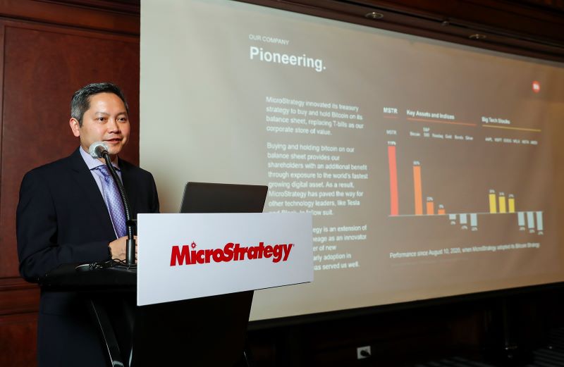 퐁 레 마이크로스트레티지 CEO