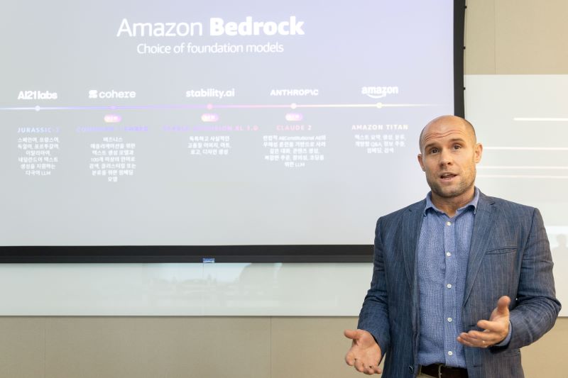 루크 앤더슨(Luke Anderson) AWS 아시아태평양 및 일본 AI/ML 매니징 디렉터