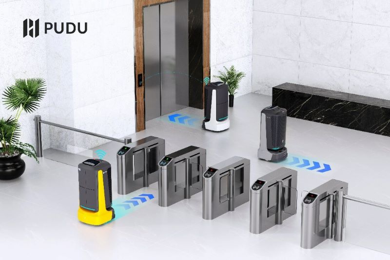 자동으로 엘리베이터를 사용해 건물의 층을 이동하고 사람의 상호 작용 없이 배송을 수행하는 푸두의 배송로봇 '플래시봇'