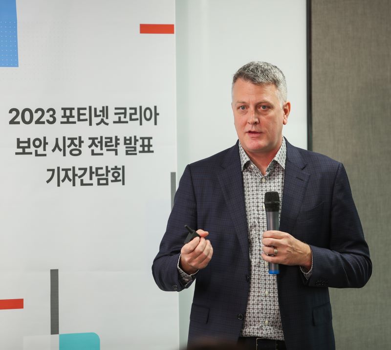 로버트 메이(Robert May) 포티넷 제품 관리(Product Management) 총괄 부사장