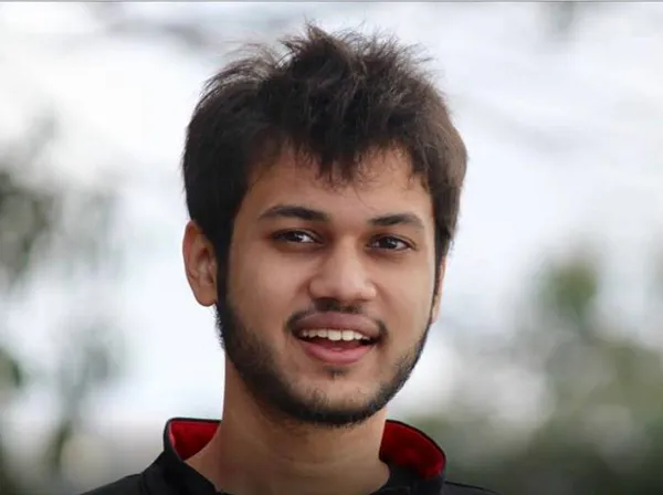 야시 메타 / 엑스퍼사이트 최고 데이터 책임자