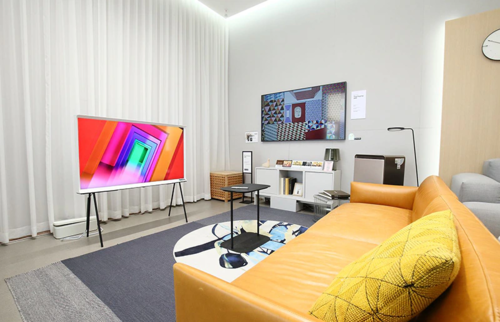 삼성스토어 내부 Lifestyle TV 체험 존