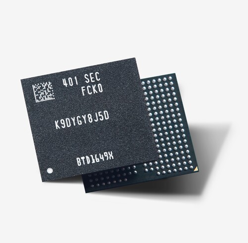 삼성전자가 업계 최초로 양산한 9세대 V낸드 제품