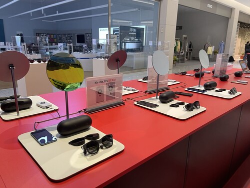 엑스리얼 팝업스토어