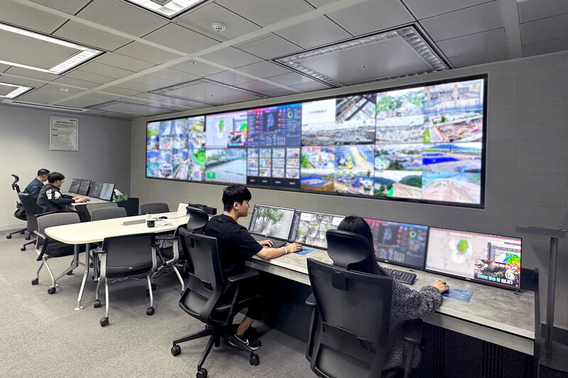 코오롱글로벌 건설현장에 설치된 CCTV와 통합관제센터에 비전AI를 적용할 예정이다.