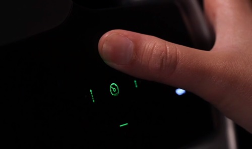 울트라센스 시스템즈의 힘감지 기능이 탑재된 자동차 터치 디스플레이