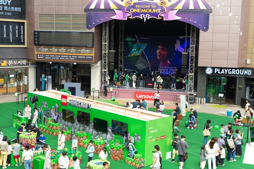 마인크래프트 15주년 기념 행사 내 운영된 마인크래프트 게임존