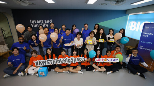 씽크 빅 스페이스 행사 기념사진