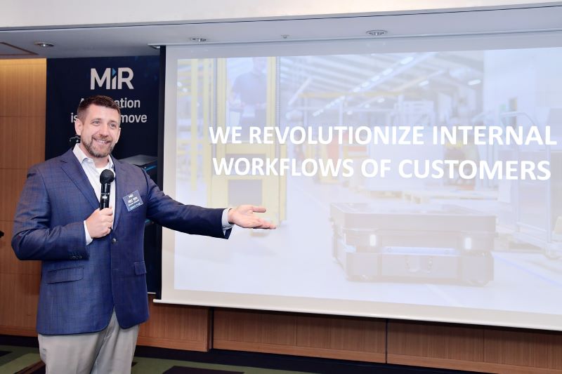 케빈 뒤마(Kevin Dumas) 미르 제품 담당 부사장