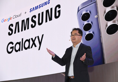 지기성 사장이 ‘구글 클라우드 서밋 서울 2024’ 기조연설에서 구글 클라우드와 삼성의 성공사례를 발표하고 있다