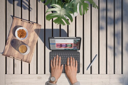 아이패드 프로 13인치 M4용 ‘콤보 터치’ 키보드 케이스