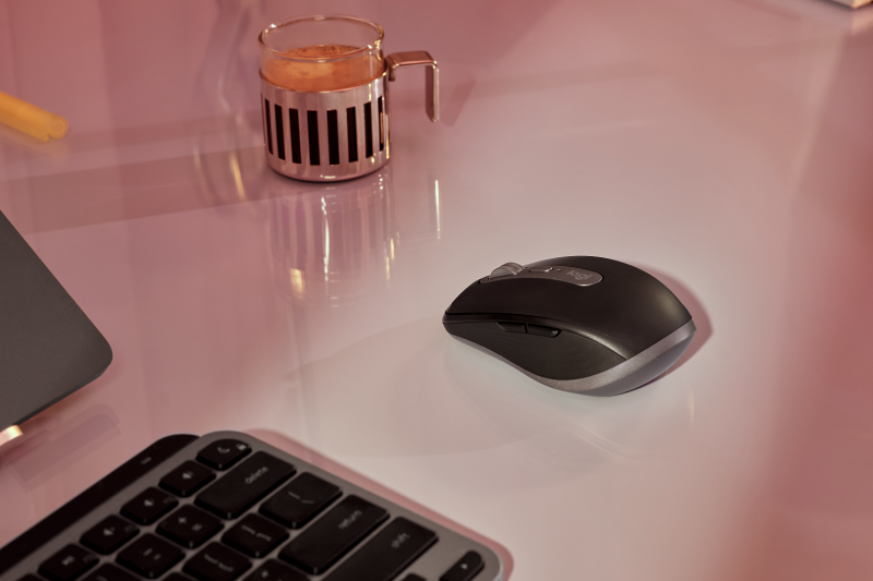 무선 마우스 'MX 애니웨어 3S' 제품 예시