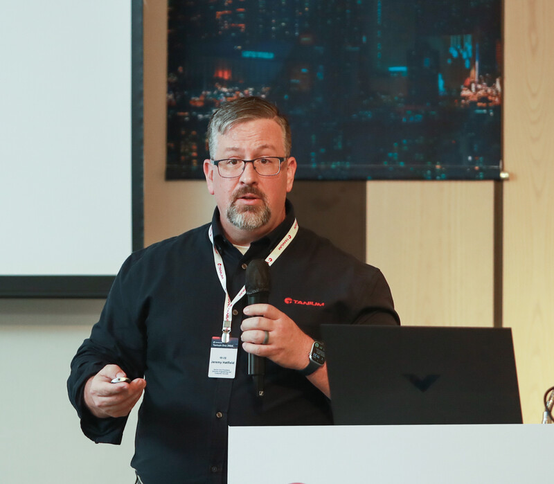 테니엄 제레미 햇필드 솔루션 엔지니어링 및 커스토머 석세스 부문 SVP