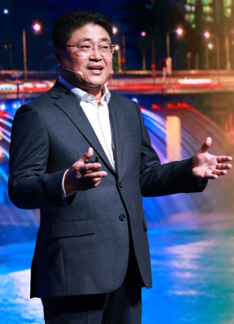 황선욱 사장은 텔레칩스와 리벨리온과 함께 AI와 오토모티브 산업에서의 협력 방안을 논의했다