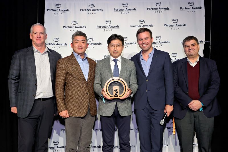 AWS의 올해의 컨설팅 파트너상을 수상한 메가존클라우드