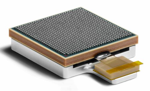 데이터센터 속도 높이는 차세대 IBM 공동 패키지형 광학 모듈