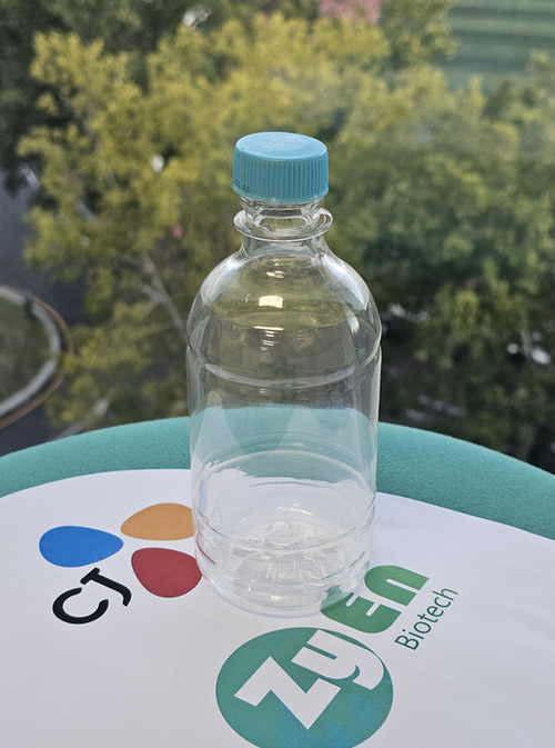 C급 복합 플레이크를 이용한 재생된 테레프탈산 제품으로 제작한 페트병