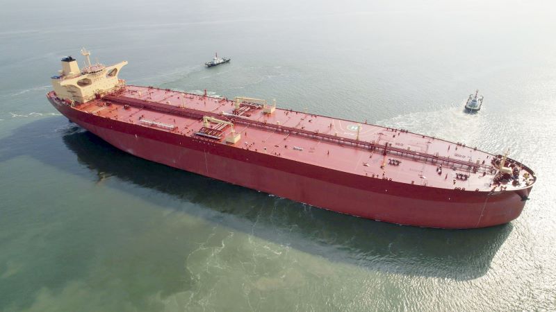 SK해운의 31만 8000톤급 초대형 유조선 씨브레이브(C.BRAVE)호가 ‘오션와이즈’를 장착하고 최적 항로 운항 실증 모습