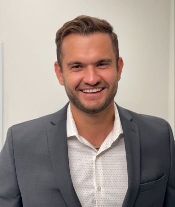 다니엘 슈밀로브(Daniel Shumilov)