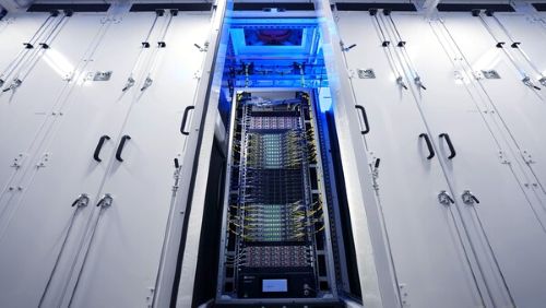 CoreWeave의 GB300 NVL72 배치